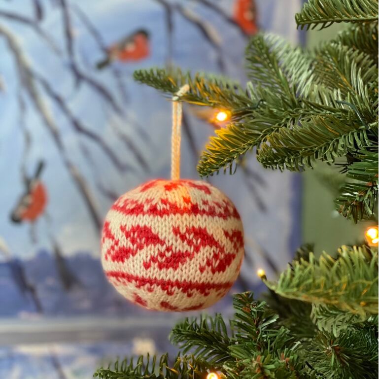 Arne & Carlos - 24 Christmas Balls - Digital Pattern