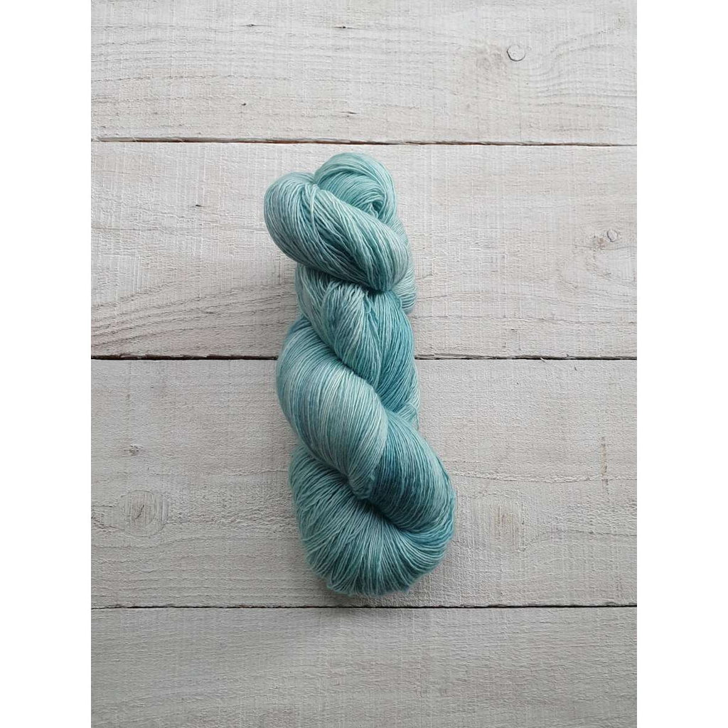 Manos Marina Lace