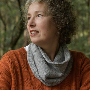 Vera Loves Knitting - Norfolk Pines Cowl Bundle - Yarn and Digital Pattern