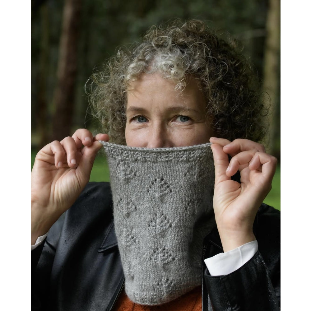 Vera Loves Knitting - Norfolk Pines Cowl Bundle - Yarn and Digital Pattern