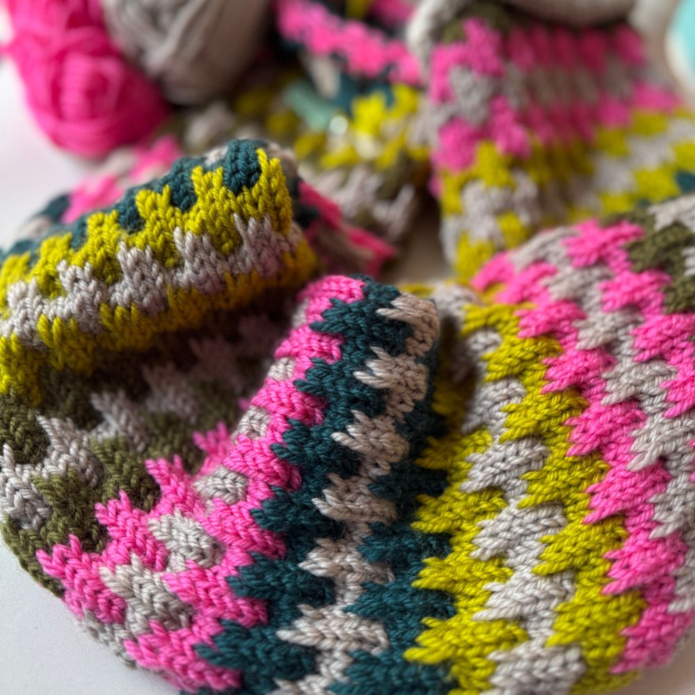 Jacqui Verbeek - Sweet Tooth Scarf Digital Pattern