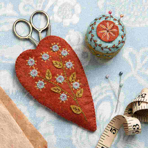 Corinne Lapierre - Scissors Pouch and Mini Pin Cushion Felt Craft Mini Kit
