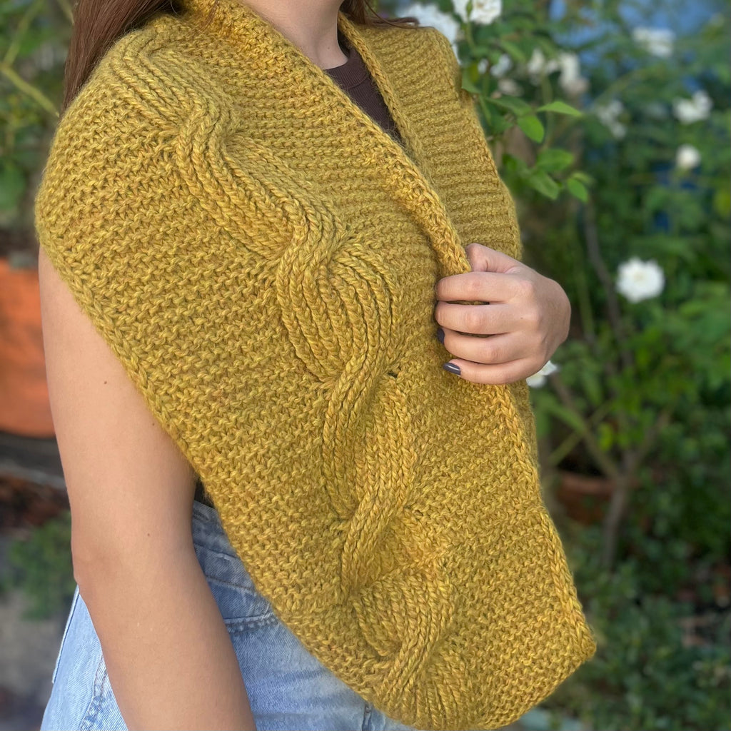 Honey Cable Cowl Kit (Yarn+Pattern)