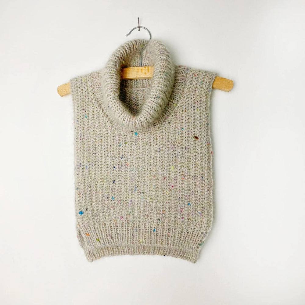 Spektakelstrik - Wonderland Neck Warmer Digital Pattern