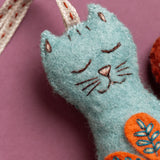 Corinne Lapierre - Folk Embroidered Cat Felt Craft Mini Kit