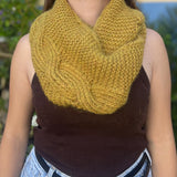 Honey Cable Cowl Kit (Yarn+Pattern)
